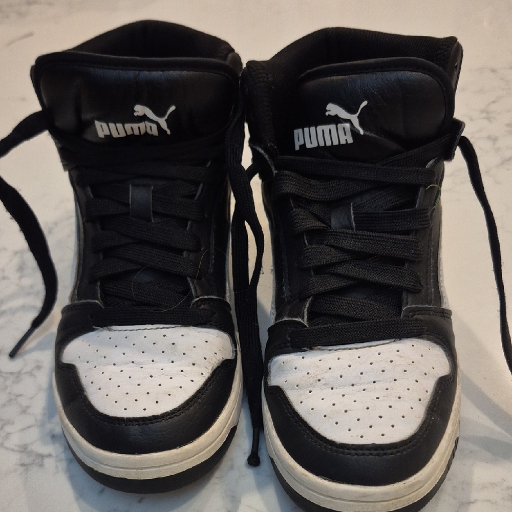 Puma Shoes Boys Size 5.5